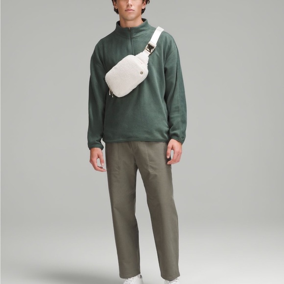 HP 12/26/24 NWT Lululemon Fleece Everywhere Belt Bag 2L in White Opal and Gold - Picture 6 of 10